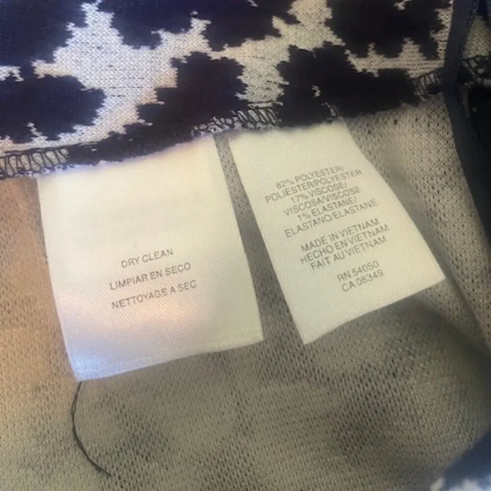 Anne Klein Blue/Gray Animal print Pencil skirt, size 16